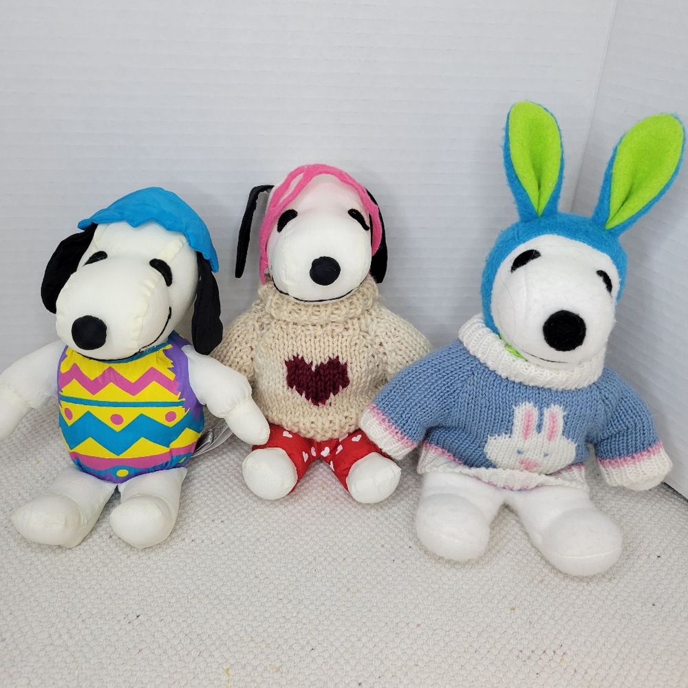Paenuts Snoopy Easter And Heart  Plush Bundle Set Of 3